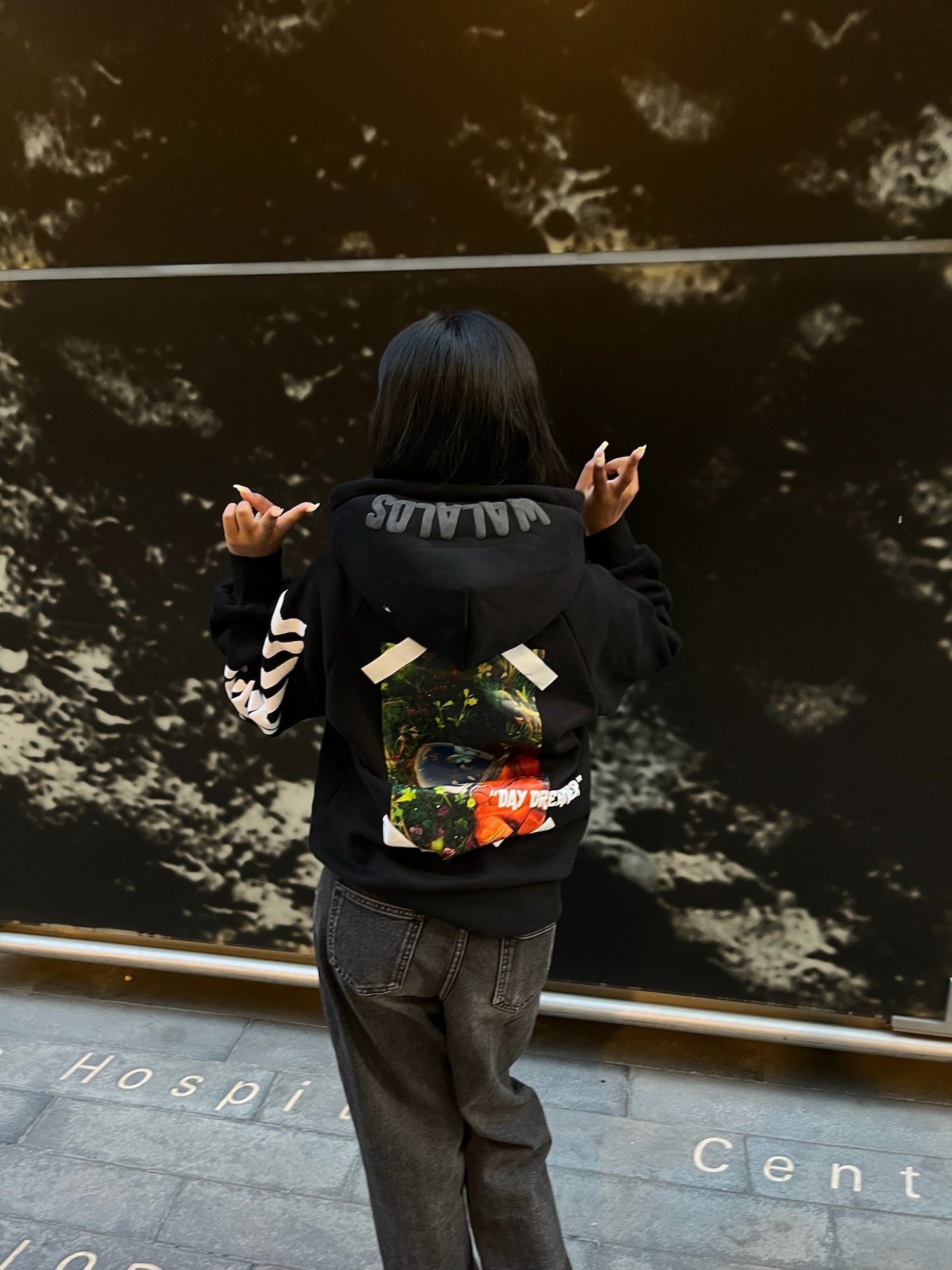 "Day Dreamer" Pullover