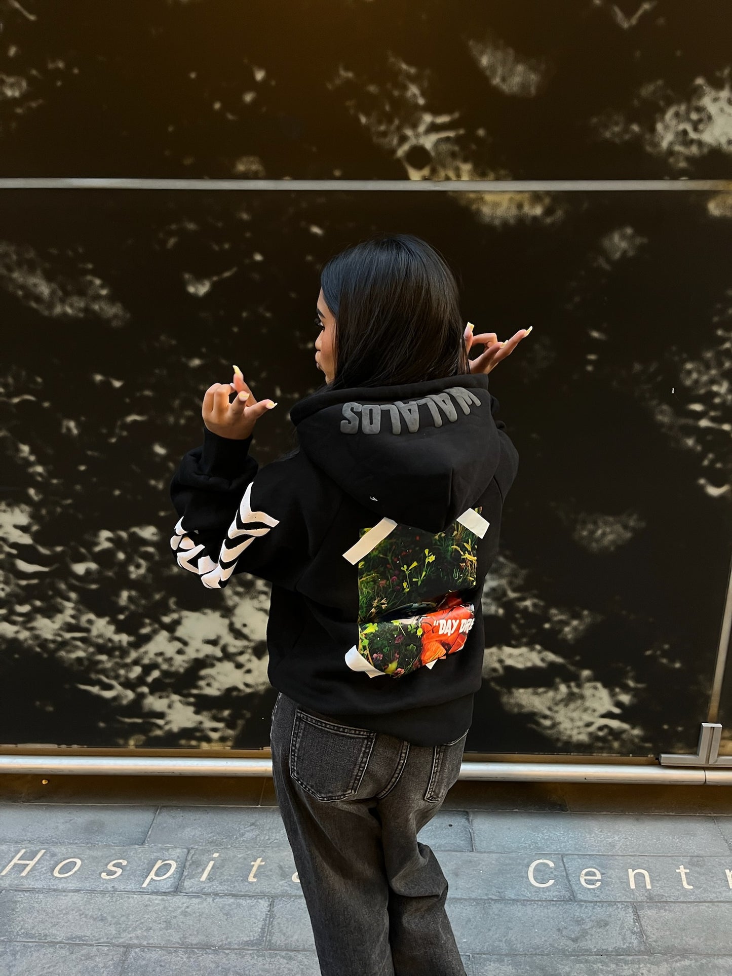 "Day Dreamer" Pullover