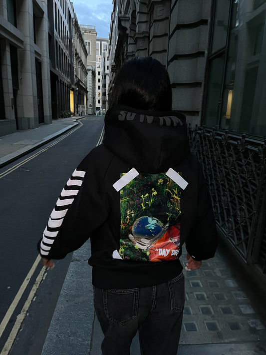 "Day Dreamer" Pullover