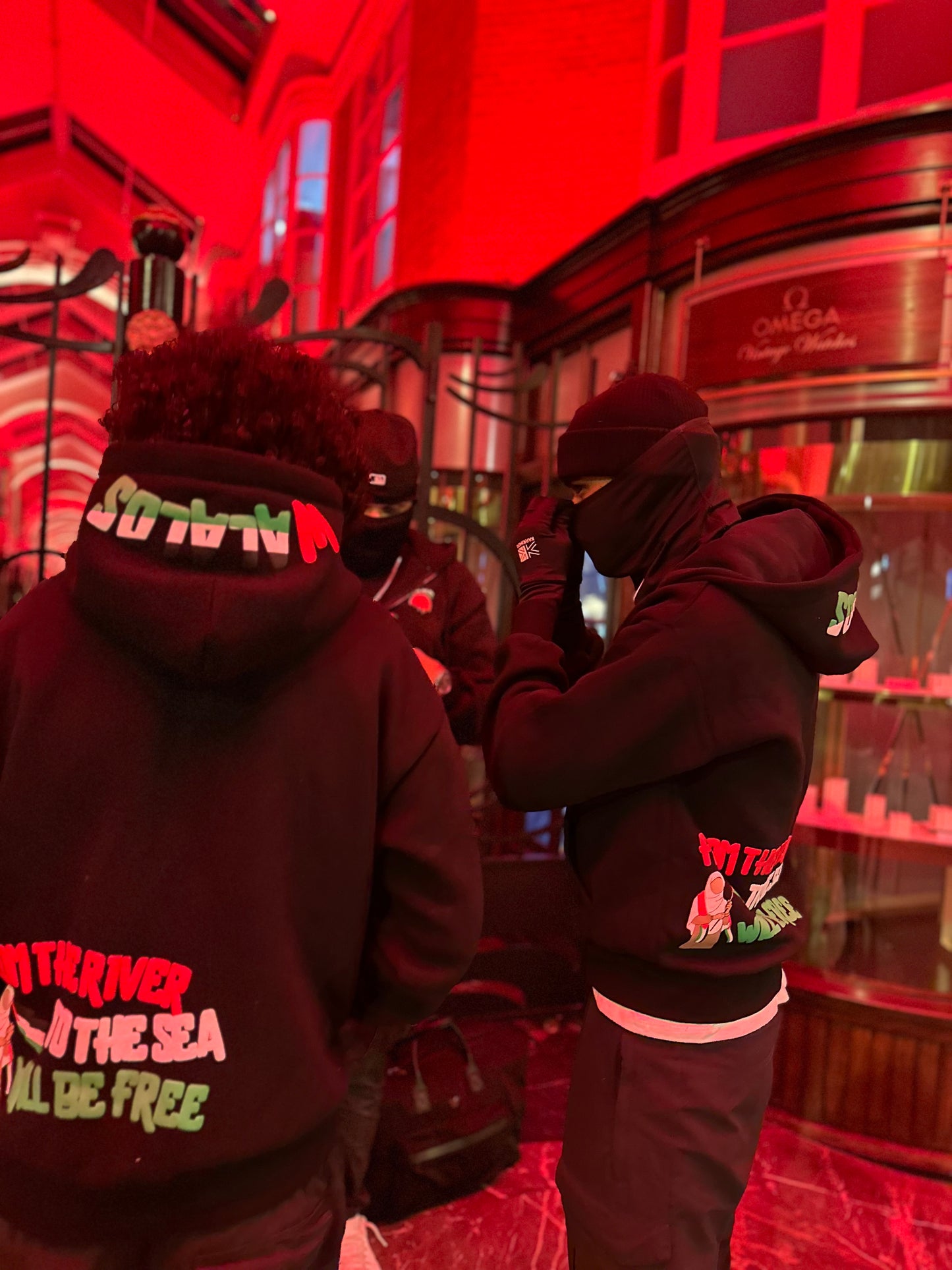 "FREE PALESTINE" Zip-Up Hoodie